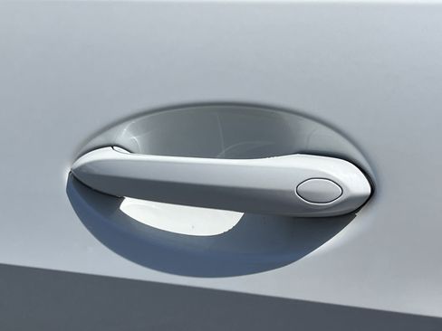 Used 2023 BMW X5 xDrive40i w/ Parking Assistance Package image 35