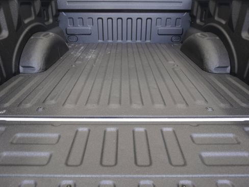 Used 2017 Ford F150 XL w/ XL Power Equipment Group AWD/4WD image 22