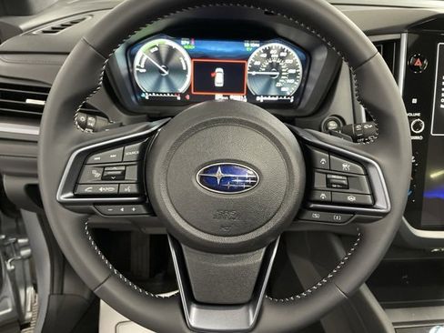 Certified 2025 Subaru Forester Limited image 30