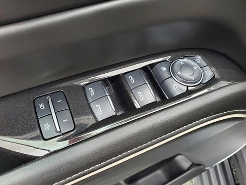 Used 2024 Cadillac Escalade ESV Premium Luxury Platinum w/ Heavy-Duty Trailer Package image 18