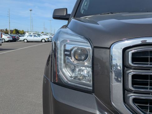 Used 2019 GMC Yukon XL SLT image 45