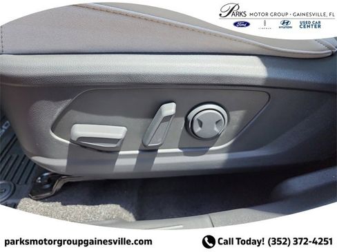 New 2025 Hyundai Tucson SEL image 18