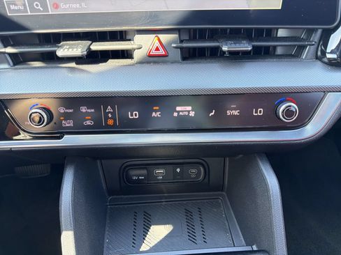 Used 2025 Kia Sportage SX AWD/4WD image 19