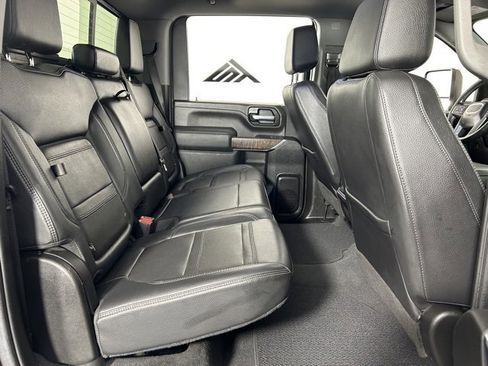 Used 2023 GMC Sierra 2500 Denali w/ Denali Ultimate Package image 12