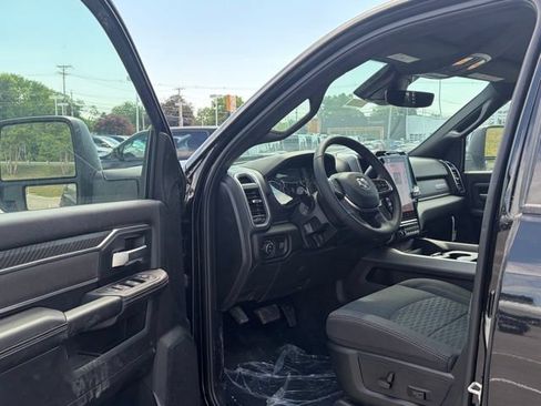 New 2026 RAM 2500 Big Horn AWD/4WD image 14