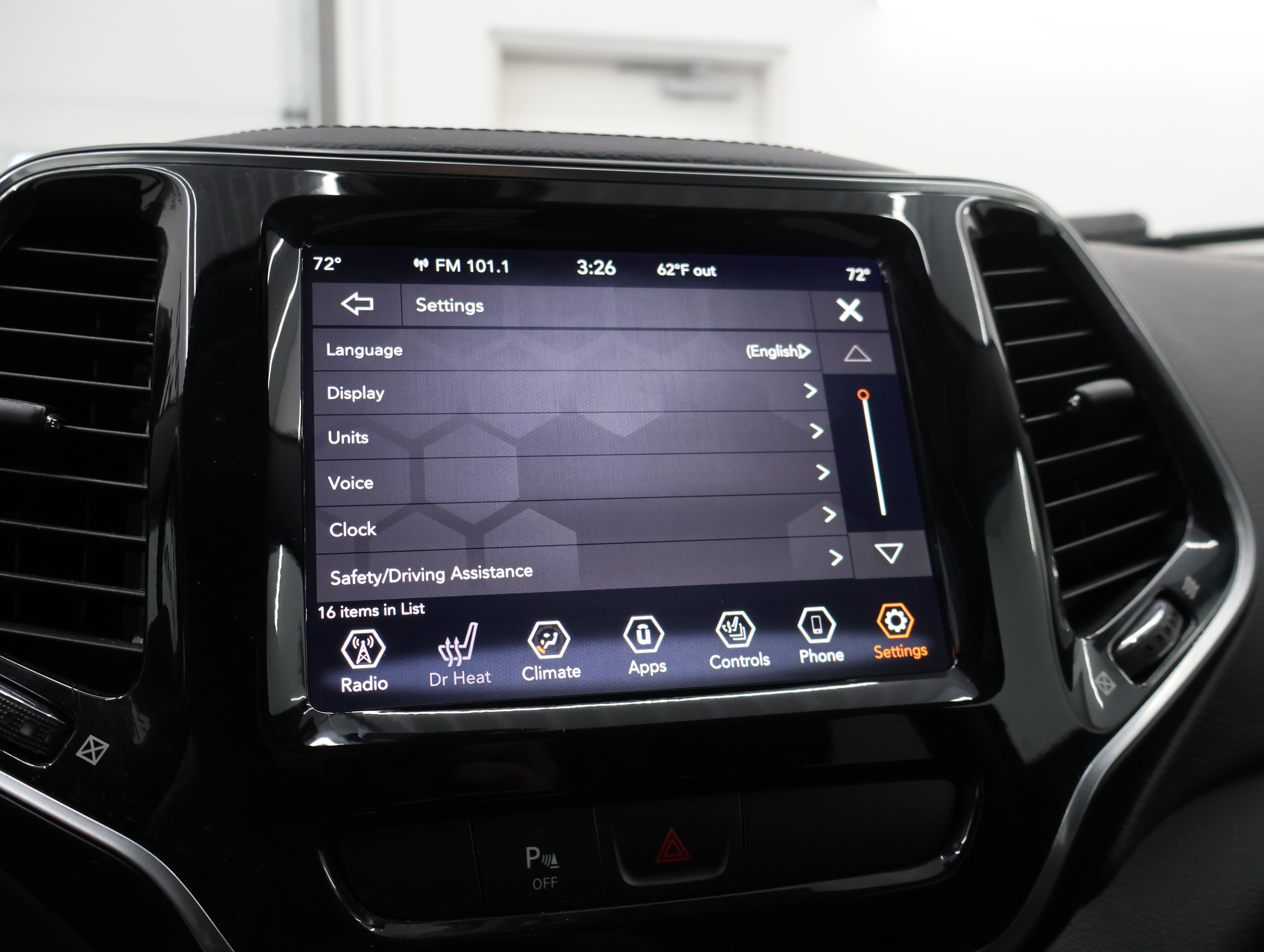 Used 2019 Jeep Cherokee Limited w/ Trailer Tow Group AWD/4WD image 55
