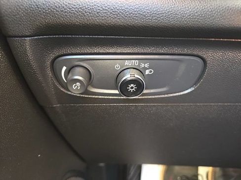 Used 2021 Buick Envision Essence w/ Sport Touring Package FWD image 25