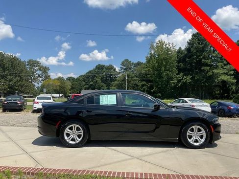 Used 2020 Dodge Charger SXT image 8