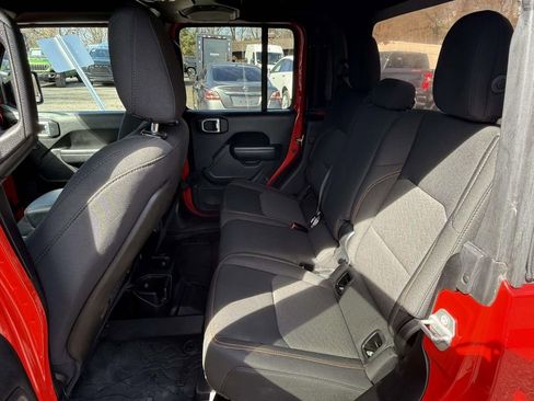 Used 2021 Jeep Gladiator Mojave image 13