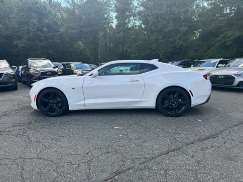 Used 2017 Chevrolet Camaro LT RWD image 2