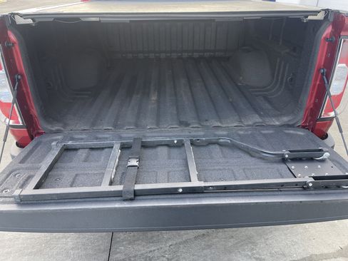 Used 2020 GMC Canyon SLE w/ SLE Convenience Package image 30