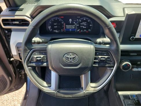 Used 2024 Toyota Tacoma TRD Off-Road AWD/4WD image 21