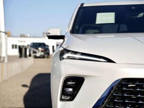 Used 2025 Buick Enclave Avenir w/ Super Cruise Package image 10