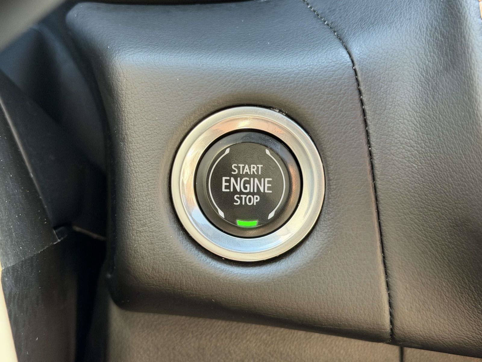 Used 2023 GMC Yukon AT4 w/ AT4 Premium Plus Package AWD/4WD image 17