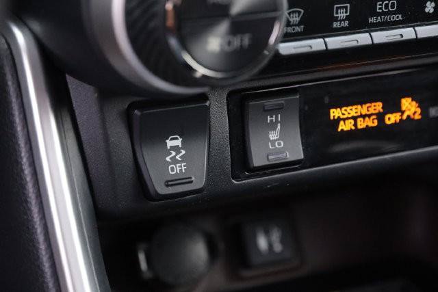 Certified 2019 Toyota RAV4 Limited w/ Advanced Technology Package AWD/4WD image 18