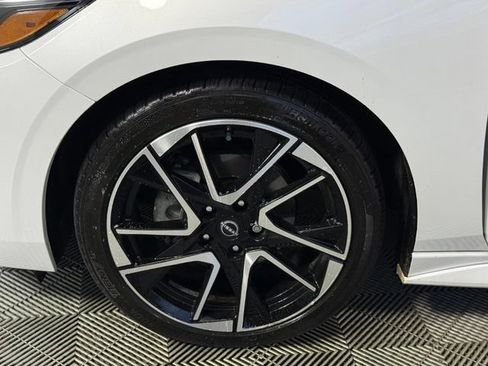 Used 2024 Nissan Sentra SR w/ SR Premium Package FWD image 15