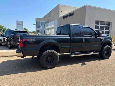 Used 2010 Ford F250 4x4 SuperCab Super Duty image 5