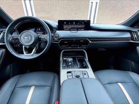 Used 2024 MAZDA CX-90 3.3 Turbo S w/ Premium Package image 16