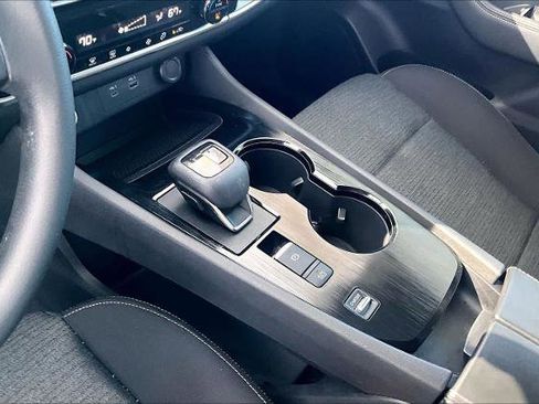 Certified 2021 Nissan Rogue SV image 15