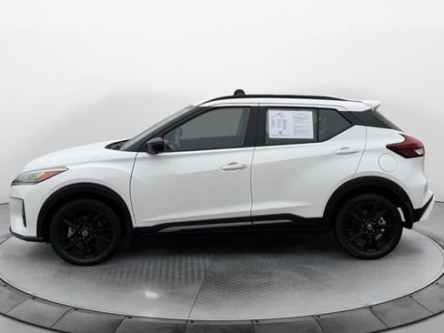 Used 2021 Nissan Kicks SR w/ SR Premium Package image 6