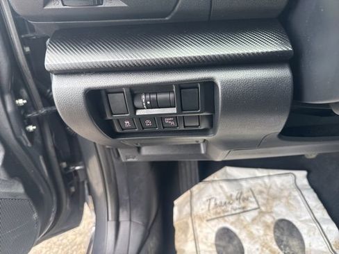 Used 2023 Subaru Crosstrek 2.0i Premium image 11