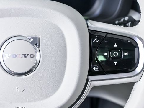 Certified 2026 Volvo XC60 B5 Ultra w/ Protection Package Premier image 13