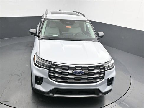 New 2026 Ford Explorer Active w/ Active Comfort Package image 17