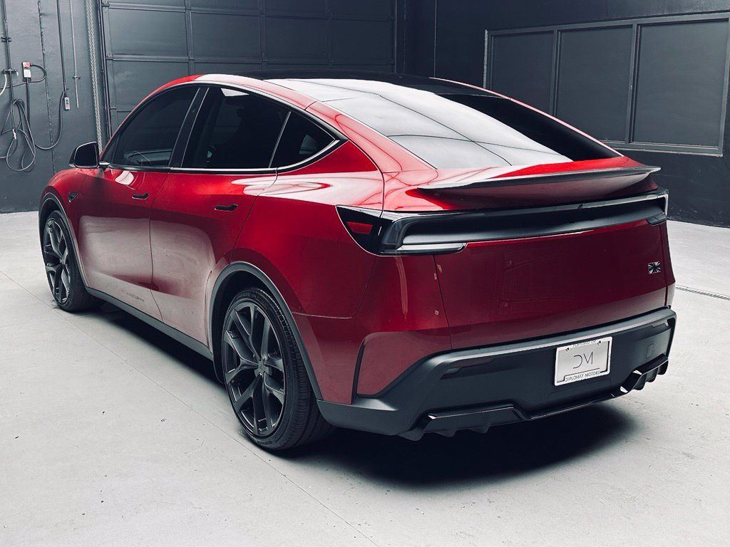Used 2026 Tesla Model Y Performance AWD/4WD image 4
