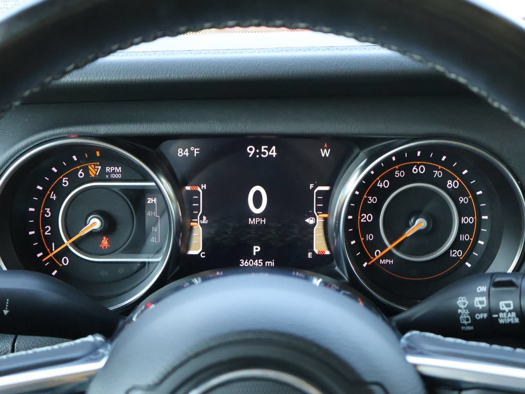 Used 2022 Jeep Wrangler Unlimited Sahara w/ LED Lighting Group AWD/4WD image 29