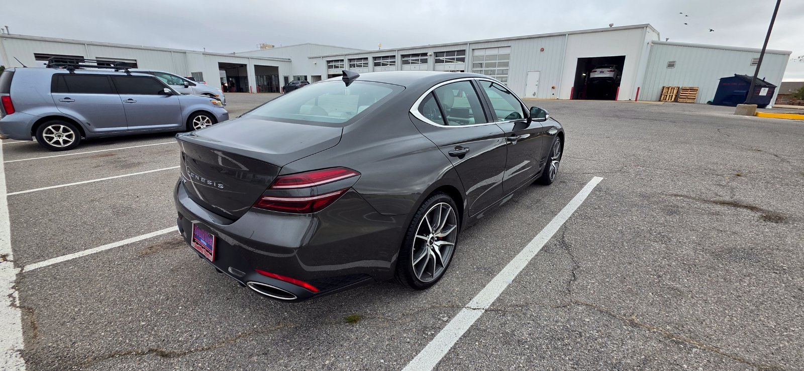 Used 2025 Genesis G70 2.5T RWD image 7