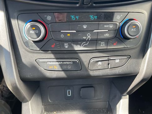 Used 2019 Ford Escape SE AWD/4WD image 16