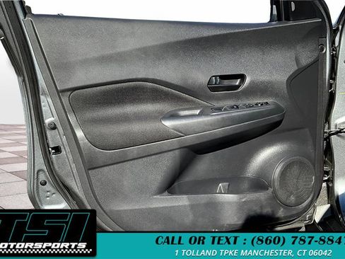 Used 2022 Nissan Kicks S image 23