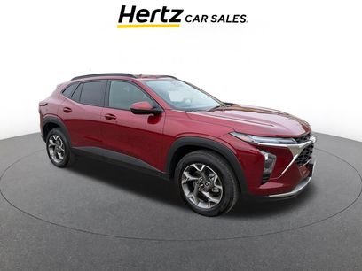 Used 2025 Chevrolet Trax LT