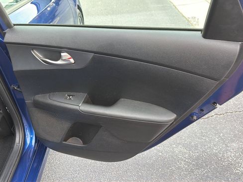 Used 2021 Kia Forte LXS FWD image 15