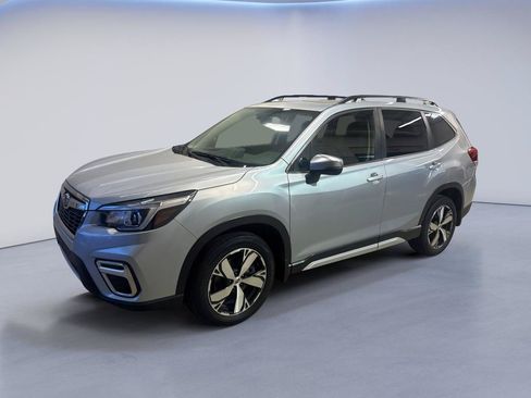 Used 2020 Subaru Forester Touring w/ Popular Package #2 AWD/4WD image 3