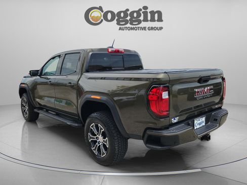 Used 2025 GMC Canyon AT4 w/ Technology Plus Package AWD/4WD image 2