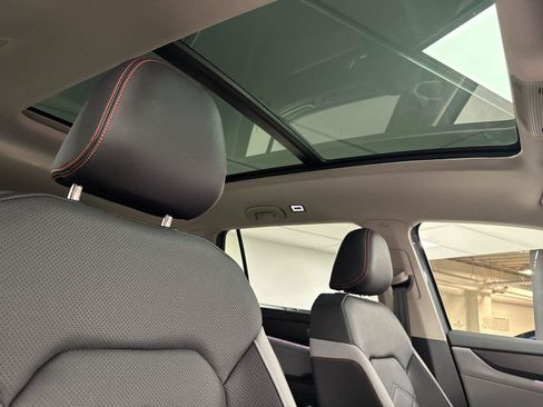 New 2026 Volkswagen Atlas Peak Edition AWD/4WD image 17