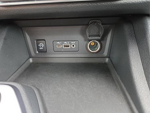 Used 2024 Nissan Sentra SR FWD image 19