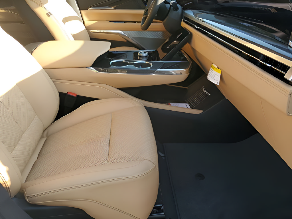 New 2026 Cadillac Escalade IQ Sport 2 w/ LPO, ONYX Package AWD/4WD image 20