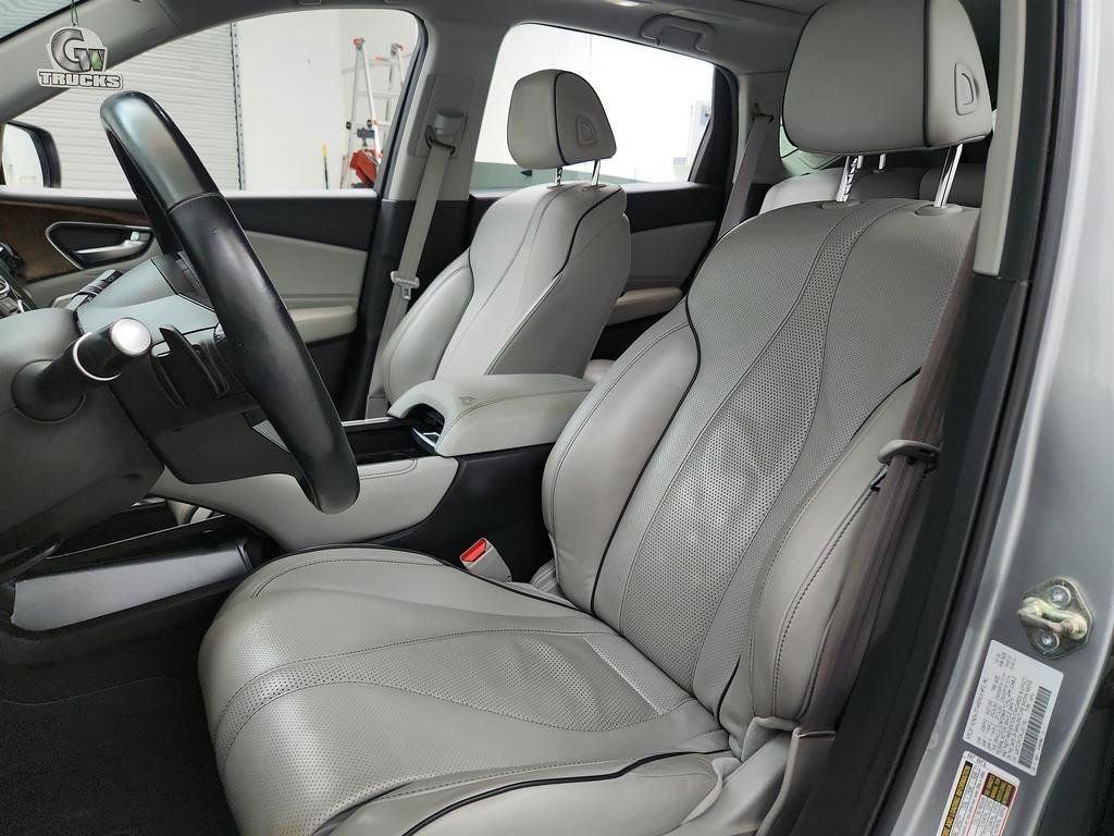 Used 2019 Acura RDX w/ Advance Package AWD/4WD image 14