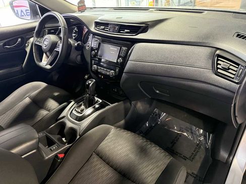 Used 2020 Nissan Rogue SV image 49