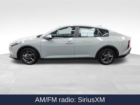 Used 2025 Kia K4 LXS image 4