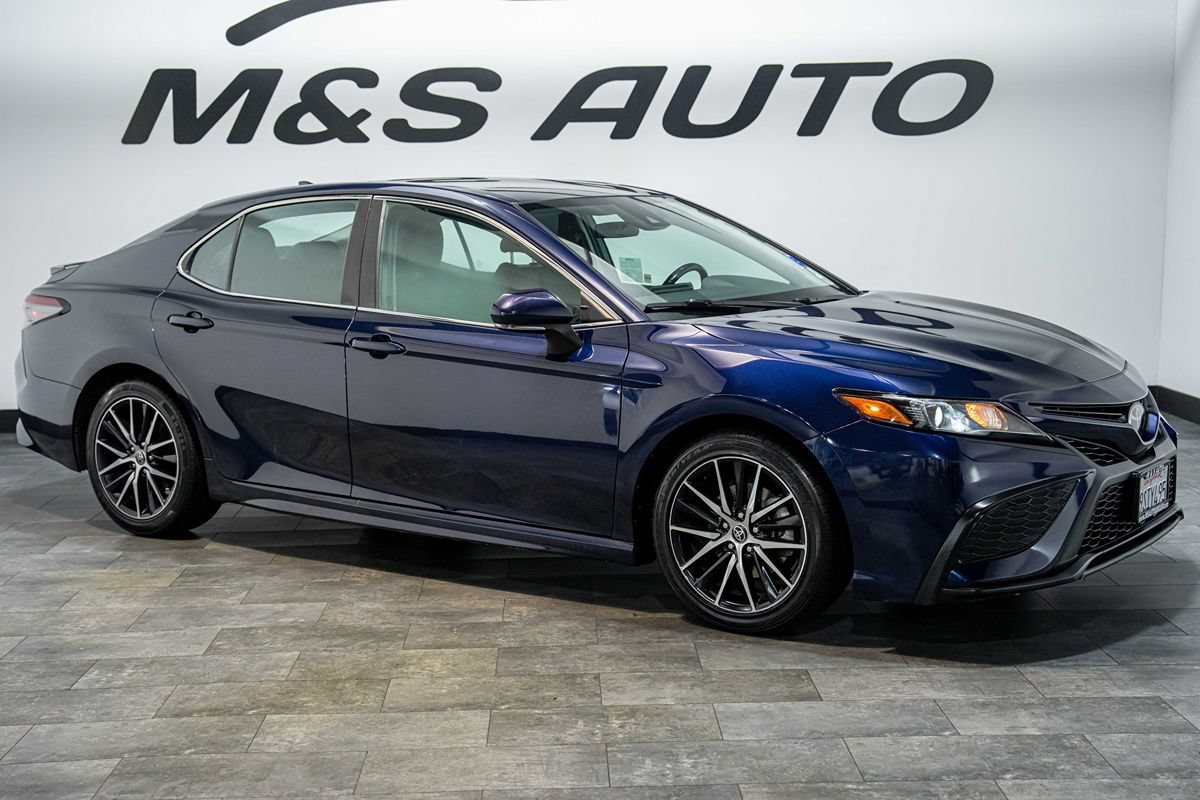 Used 2022 Toyota Camry SE FWD image 7