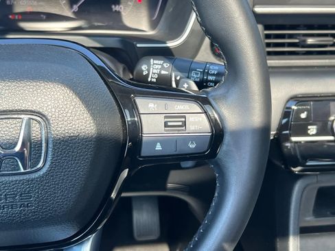 Used 2024 Honda Pilot Touring image 21