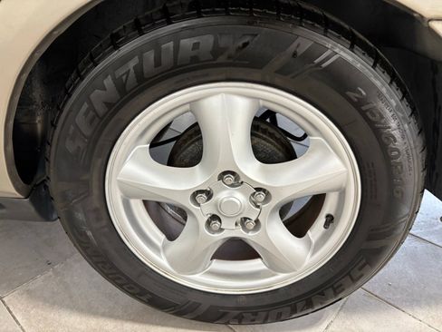 Used 2004 Ford Taurus SE image 11