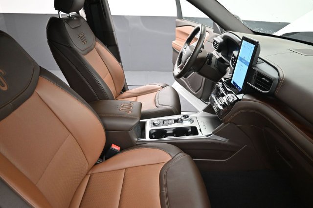 Used 2023 Ford Explorer King Ranch w/ Technology Package AWD/4WD image 23
