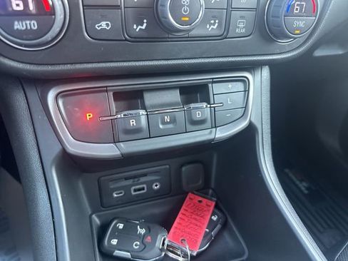 Certified 2022 GMC Terrain AT4 w/ Infotainment Package II image 16