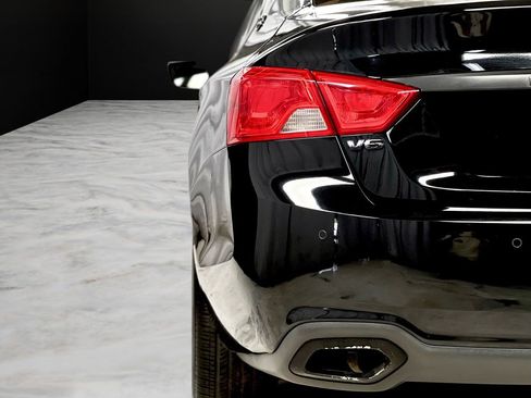 Used 2016 Chevrolet Impala LTZ w/ Enhanced Convenience Package FWD image 35