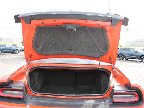 Used 2020 Dodge Challenger R/T Scat Pack RWD image 41