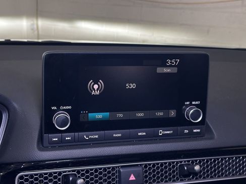 Used 2024 Honda Civic Sport image 35